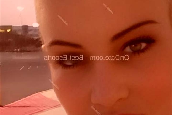 Penelope, 34 — Escort in Povolzhskiy, Russia