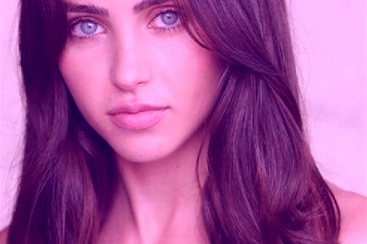 Penelope, 35, a brunette amber-eyed latina companion based in Bantiran. Offering Tantra, Prostate Massage, GFE. Available for incall and outcall, overnight b...