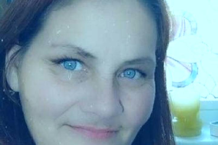 Penelope, 35, a red dark-eyed european companion based in Lutzhorn. Offering Fetish, Travel Companion, Prostate Massage, Overnight. Available for incall and ...