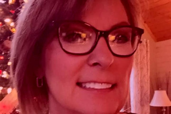 Penelope, 35 — Escort in Apple Creek, United States