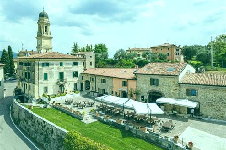 Penelope, 35 — Escort in Cairano, Italy