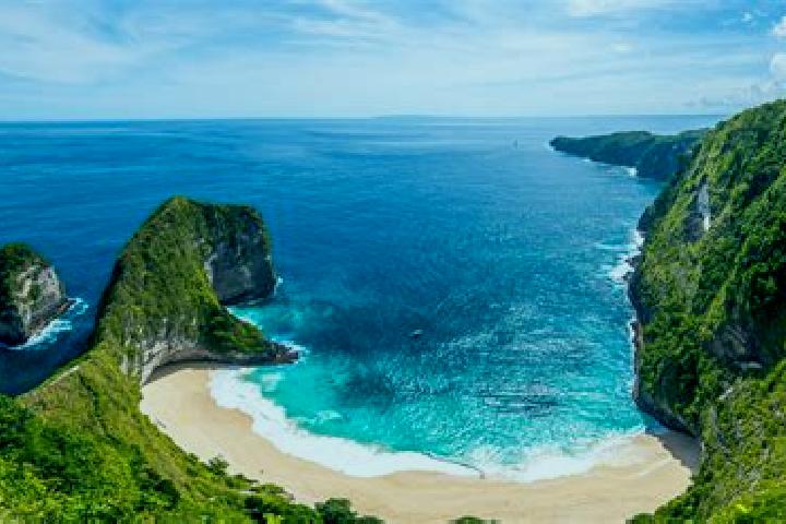 Penelope, 35 — Escort in Rowotengu, Indonesia