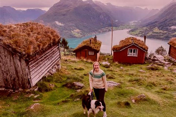 Penelope, 35 — Escort in Tomterasen, Norway