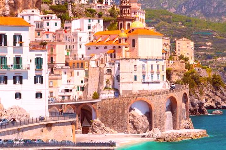 Penelope, 35 — Escort in Villaggio Busonera, Italy