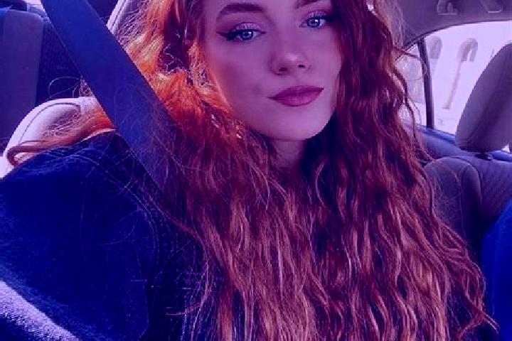 Penelope, 36, a auburn amber-eyed caucasian companion based in Rojing. Offering Roleplay, Massage, Couples. Available for incall and outcall, overnight booki...