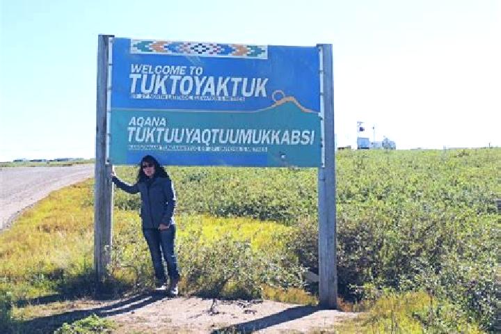 Penelope, 36, a auburn amber-eyed ebony companion based in Tuktoyaktuk. Offering Travel Companion, CIM, Massage, Roleplay. Available for incall and outcall, ...