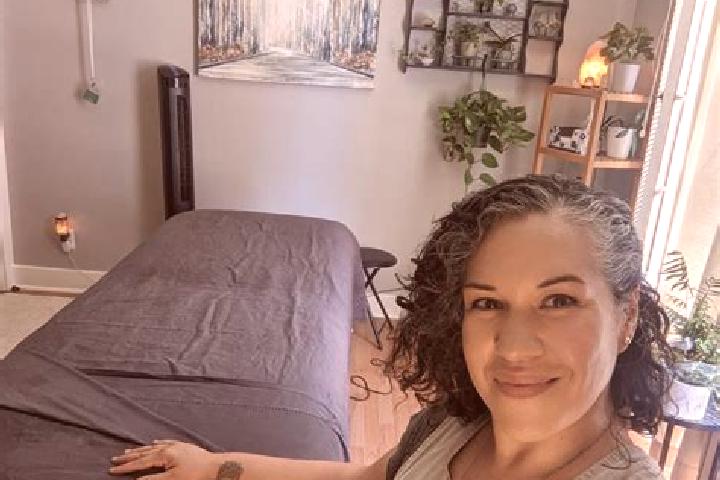 Penelope, 36, a auburn amber-eyed mediterranean companion based in Jequitinhonha. Offering Massage, Girlfriend Experience, Erotic Massage. Available for inca...