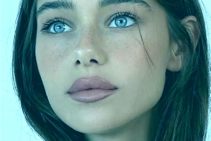 Penelope, 36, a brunette brown-eyed mediterranean companion based in Koronani. Offering Massage, GFE, Travel Companion, CIM, Dinner Date. Available for incal...