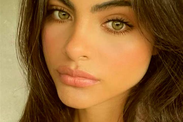 Penelope, 36, a brunette dark-eyed caucasian companion based in Costa di Serina. Offering Tantra, Girlfriend Experience, OWO. Available for incall and outcal...