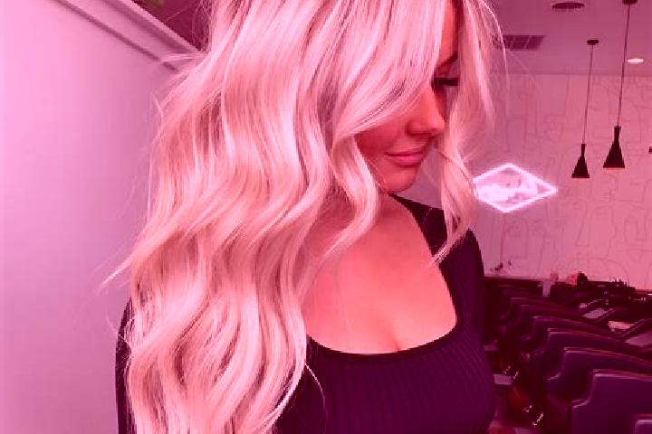Penelope, 36, a platinum blonde dark-eyed mediterranean companion based in Maloma. Offering Massage, Couples, Girlfriend Experience, Domination. Available fo...