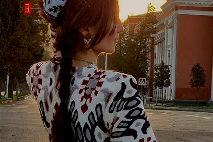 Penelope, 36 — Escort in Ghonchi, Tajikistan