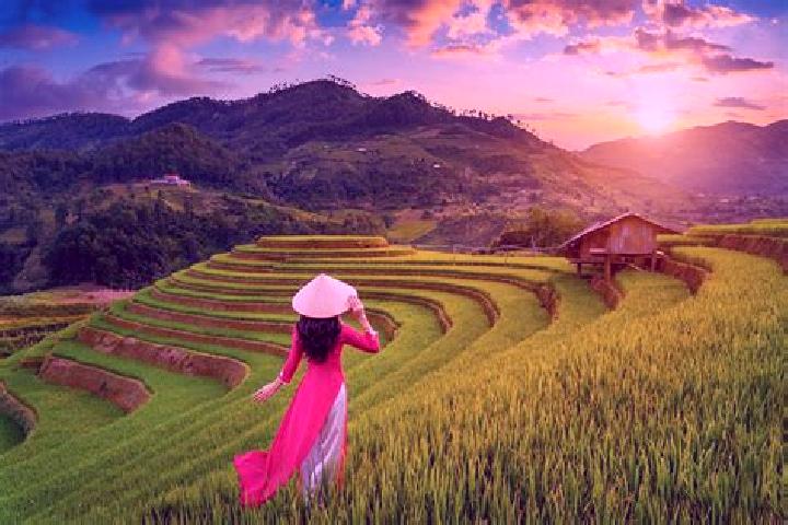 Penelope, 36 — Escort in Mu Cang Chai, Vietnam