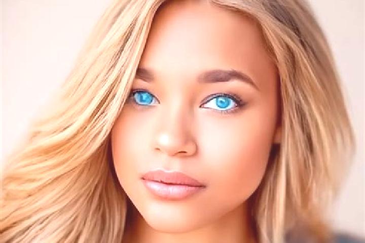 Penelope, 37, a blonde blue-eyed latina companion based in Voelkenrode. Offering Tantra, A-Level, Couples, Travel Companion, Deep French Kissing. Available f...