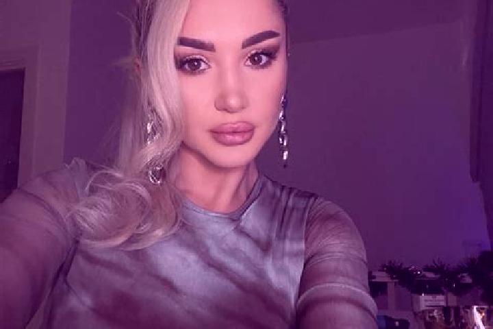 Penelope, 37, a blonde dark-eyed middle eastern companion based in Guaraciaba do Norte. Offering GFE, BDSM, Duos, Couples, A-Level. Available for incall and ...
