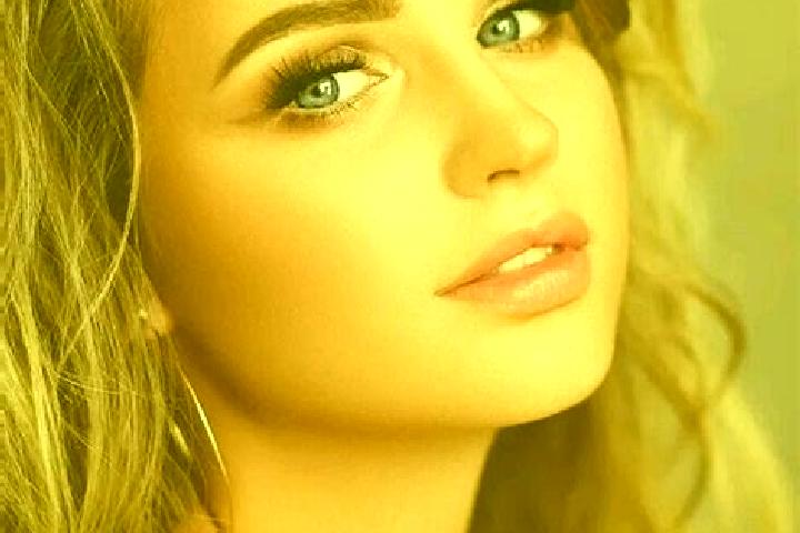 Penelope, 37, a dark blonde blue-eyed mediterranean companion based in Perla de Acapulco. Offering Erotic Massage, Couples, Striptease, Fetish. Available for...