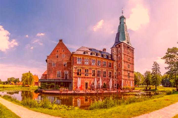 Penelope, 37 — Escort in Metelen, Germany