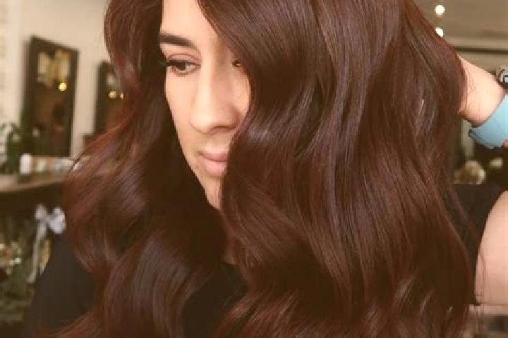 Penelope, 38, a auburn dark-eyed middle eastern companion based in Aberdeen. Offering Striptease, Party Girl, Deep French Kissing, Couples, Domination. Avail...