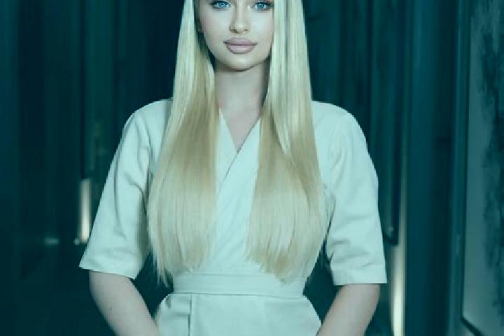 Penelope, 38, a blonde amber-eyed slavic companion based in Maidstone. Offering Party Girl, 69, Tantra, Erotic Massage, Duos. Available for incall and outcal...
