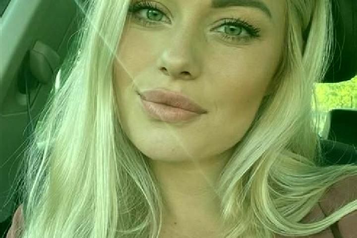 Penelope, 38, a blonde hazel-eyed caucasian companion based in Tafunsak. Offering CIM, Overnight, Couples. Available for incall and outcall, day and evening ...