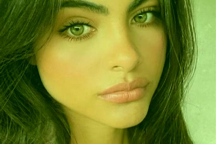 Penelope, 38, a brunette green-eyed indian companion based in Broadbeach Waters. Offering Girlfriend Experience, Couples, Duos. Available for incall and outc...