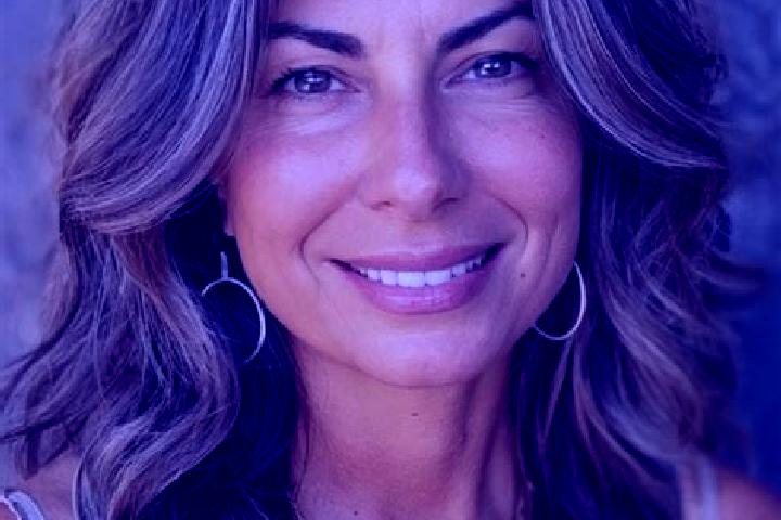 Penelope, 38, a brunette grey-eyed latina companion based in Vigliano d Asti. Offering Massage, Travel Companion, OWO, Erotic Massage, Fetish. Available for ...