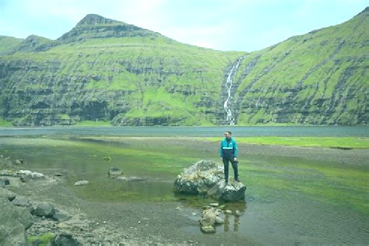 Penelope, 38 — Escort in Midvagur, Faroe Islands