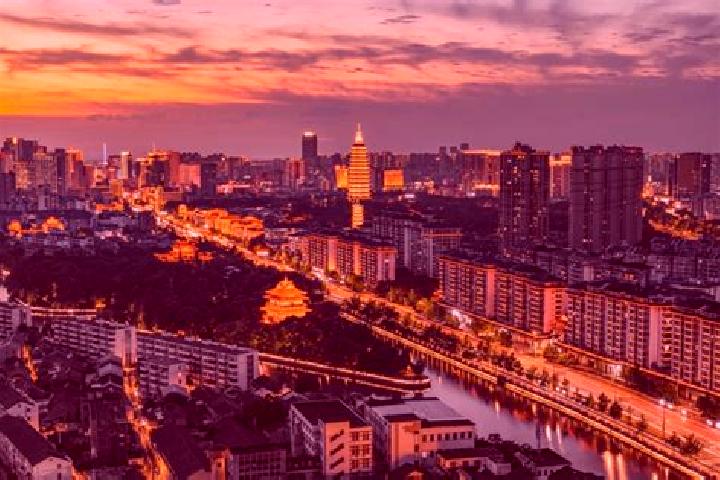 Penelope, 38 — Escort in Zhongyang, China