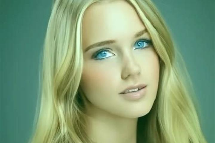 Penelope, 39, a blonde amber-eyed mediterranean companion based in Liaolan. Offering Dinner Date, Erotic Massage, OWO. Available for incall and outcall, over...