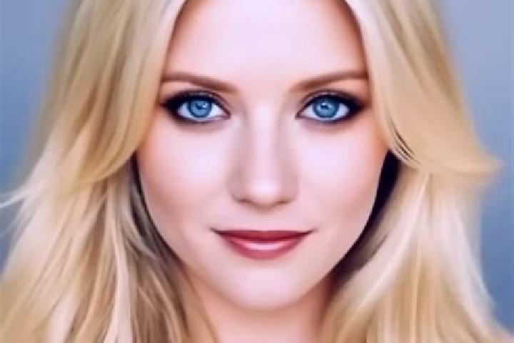 Penelope, 39, a blonde dark-eyed mixed companion based in Pak Khat. Offering Fetish, A-Level, Dinner Date, Girlfriend Experience. Available for incall and ou...