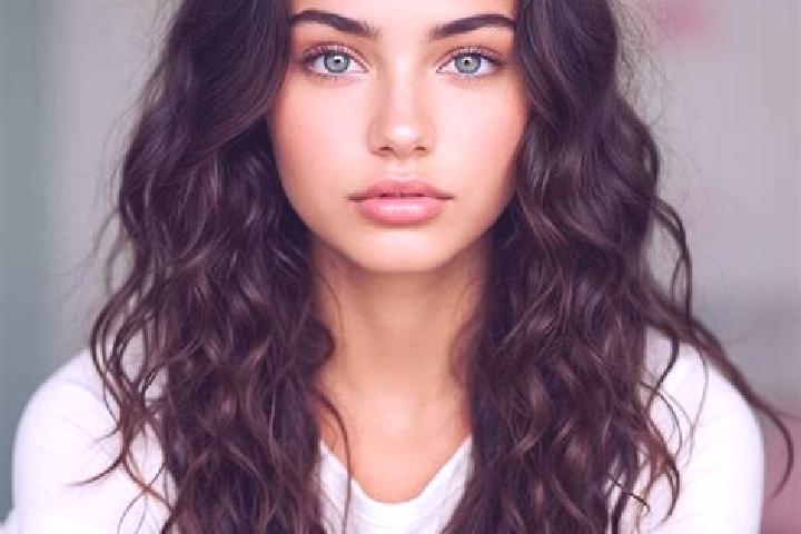 Penelope, 39, a brunette amber-eyed mediterranean companion based in Saddlebrooke. Offering Party Girl, Duos, BDSM. Available for incall and outcall, overnig...
