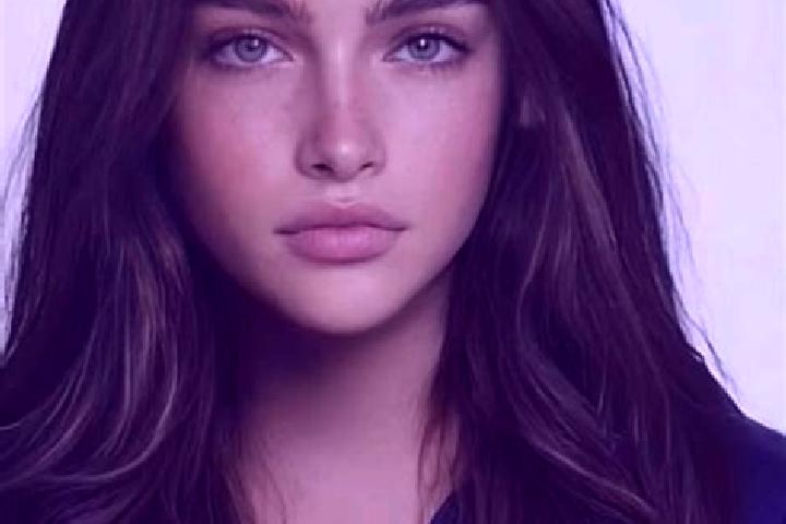Penelope, 39, a brunette blue-eyed indian companion based in Navobaxia. Offering OWO, Fetish, Party Girl, Striptease. Available for incall and outcall, overn...