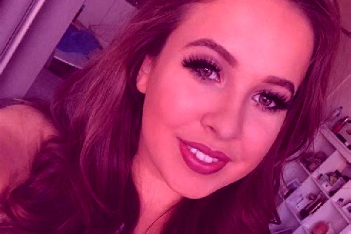 Penelope, 39, a brunette brown-eyed latina companion based in Vila Pouca de Aguiar. Offering Party Girl, Overnight, Roleplay, Striptease, Fetish. Available f...
