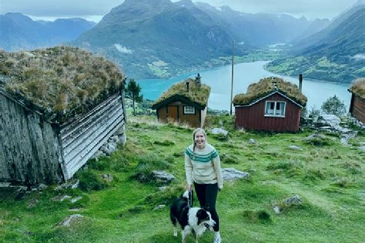 Penelope, 39 — Escort in Batnfjordsora, Norway