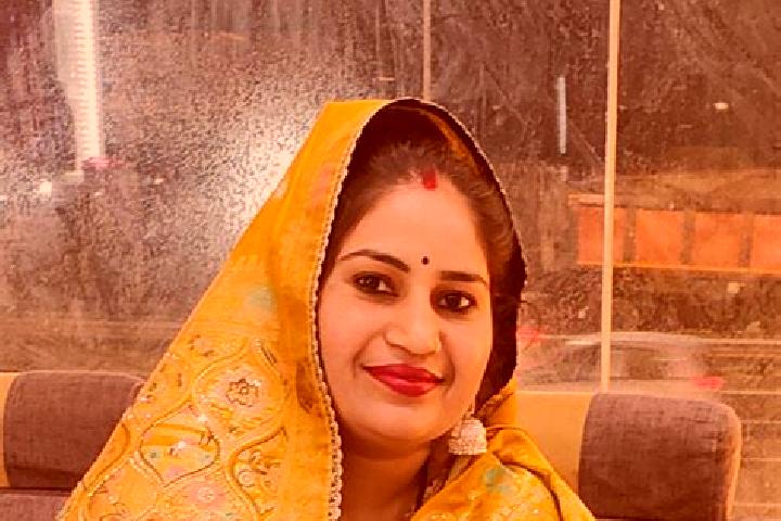 Penelope, 39 — Escort in Kotputli, India