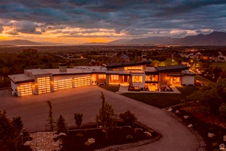 Piper, 20 — Escort in Elk Ridge, United States
