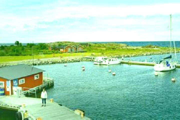 Piper, 20 — Escort in Finstroem, Aland Islands