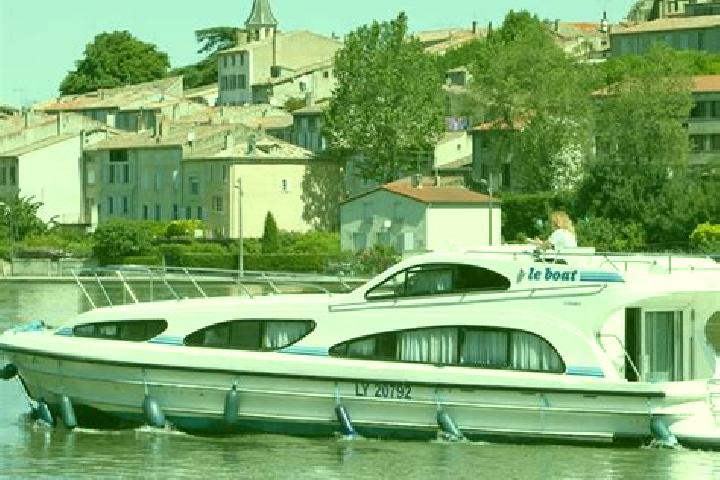 Piper, 20 — Escort in Fontenoy-le-Chateau, France