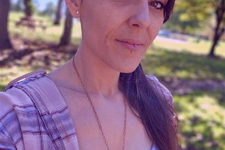 Piper, 20 — Escort in Funkstown, United States