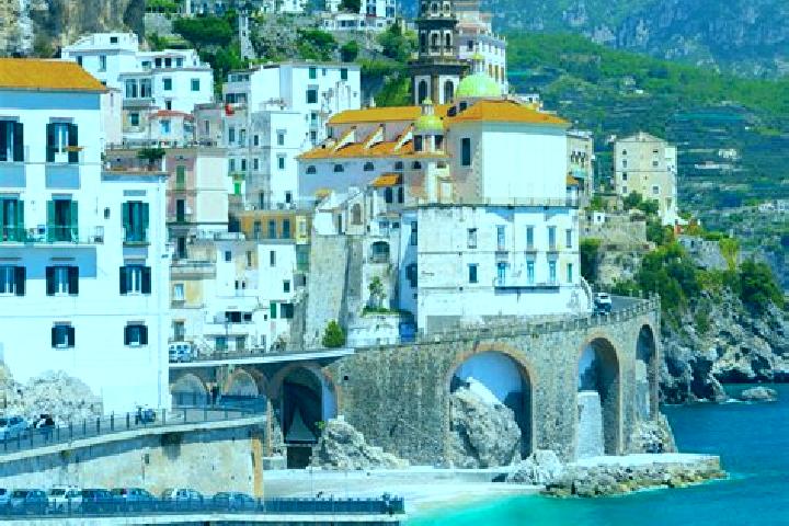 Piper, 20 — Escort in Valle, Italy