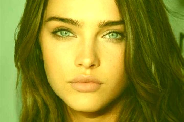 Piper, 21, a brunette dark-eyed caribbean companion based in Longshanqiao. Offering CIM, Deep French Kissing, Erotic Massage. Available for incall and outcal...