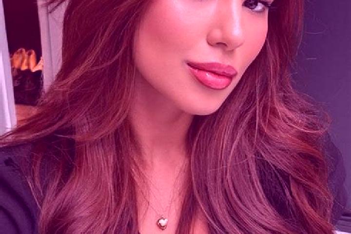 Piper, 21, a chestnut brown-eyed latina companion based in El Cerrito. Offering Girlfriend Experience, Roleplay, Duos, Erotic Massage. Available for incall a...