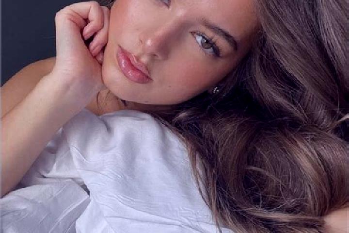 Piper, 21, a chestnut dark-eyed latina companion based in Palau-sator. Offering Tantra, Party Girl, BDSM, A-Level, Roleplay. Available for incall and outcall...