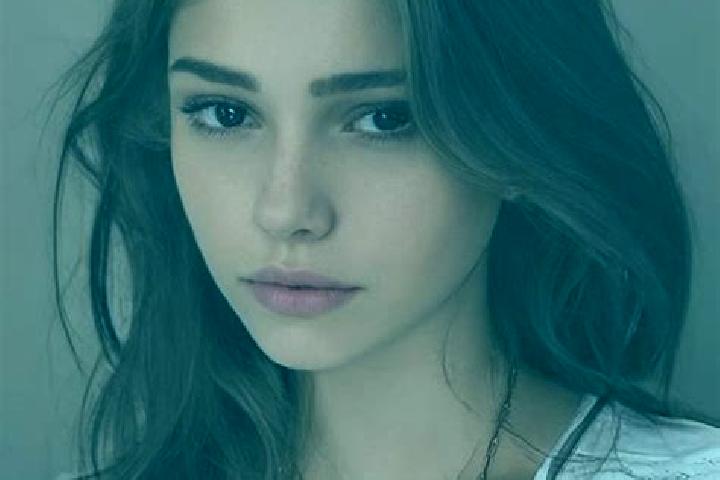Piper, 21, a chestnut dark-eyed slavic companion based in Vert. Offering Travel Companion, 69, Dinner Date, BDSM. Available for incall and outcall, day and e...