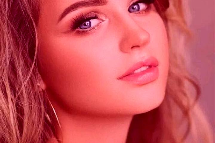 Piper, 21, a dark blonde blue-eyed caucasian companion based in Pamel. Offering A-Level, Massage, Deep French Kissing. Available for incall and outcall, day ...