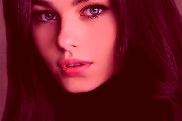 Piper, 21, a red grey-eyed slavic companion based in Sirone. Offering GFE, Roleplay, Duos, 69. Available for incall and outcall, overnight bookings available.
