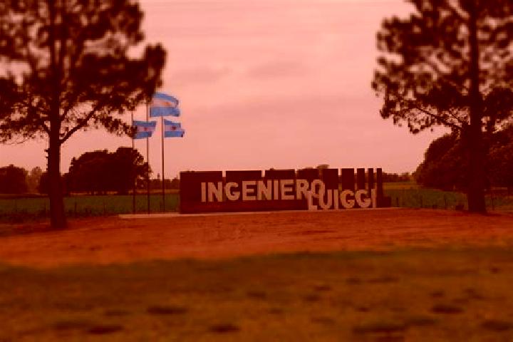 Piper, 21 — Escort in Algarrobo del Aguila, Argentina
