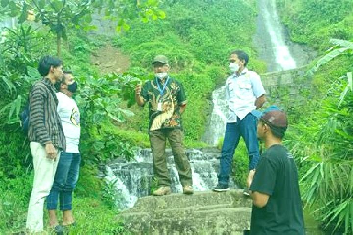 Piper, 21 — Escort in Gunungjaya, Indonesia