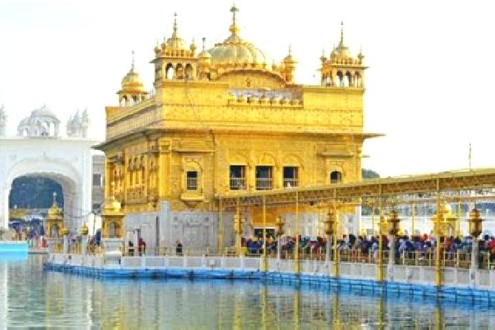 Piper, 21 — Escort in Malout, India