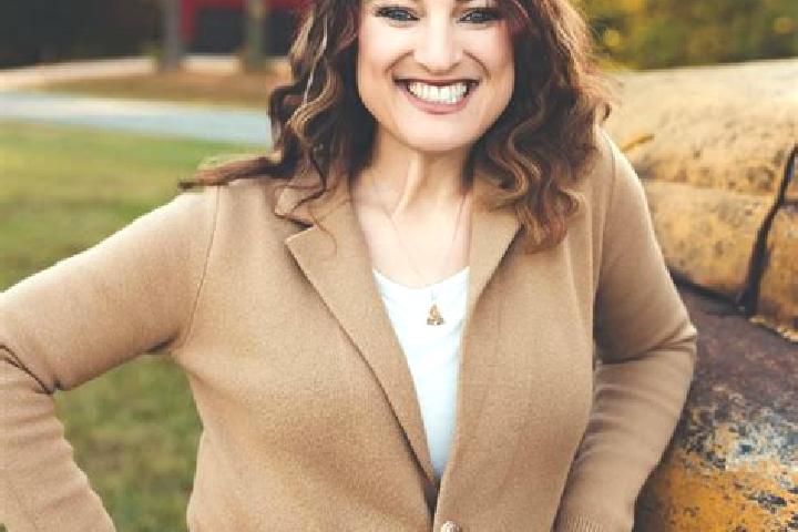 Piper, 21 — Escort in Seelyville, United States