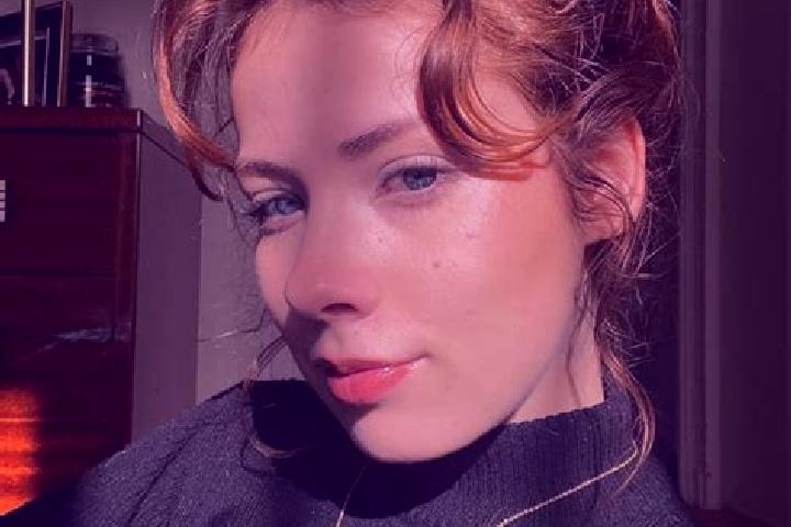 Piper, 22, a auburn blue-eyed latina companion based in Colonia 12 de Agosto. Offering OWO, Tantra, Overnight. Available for incall and outcall, day and even...